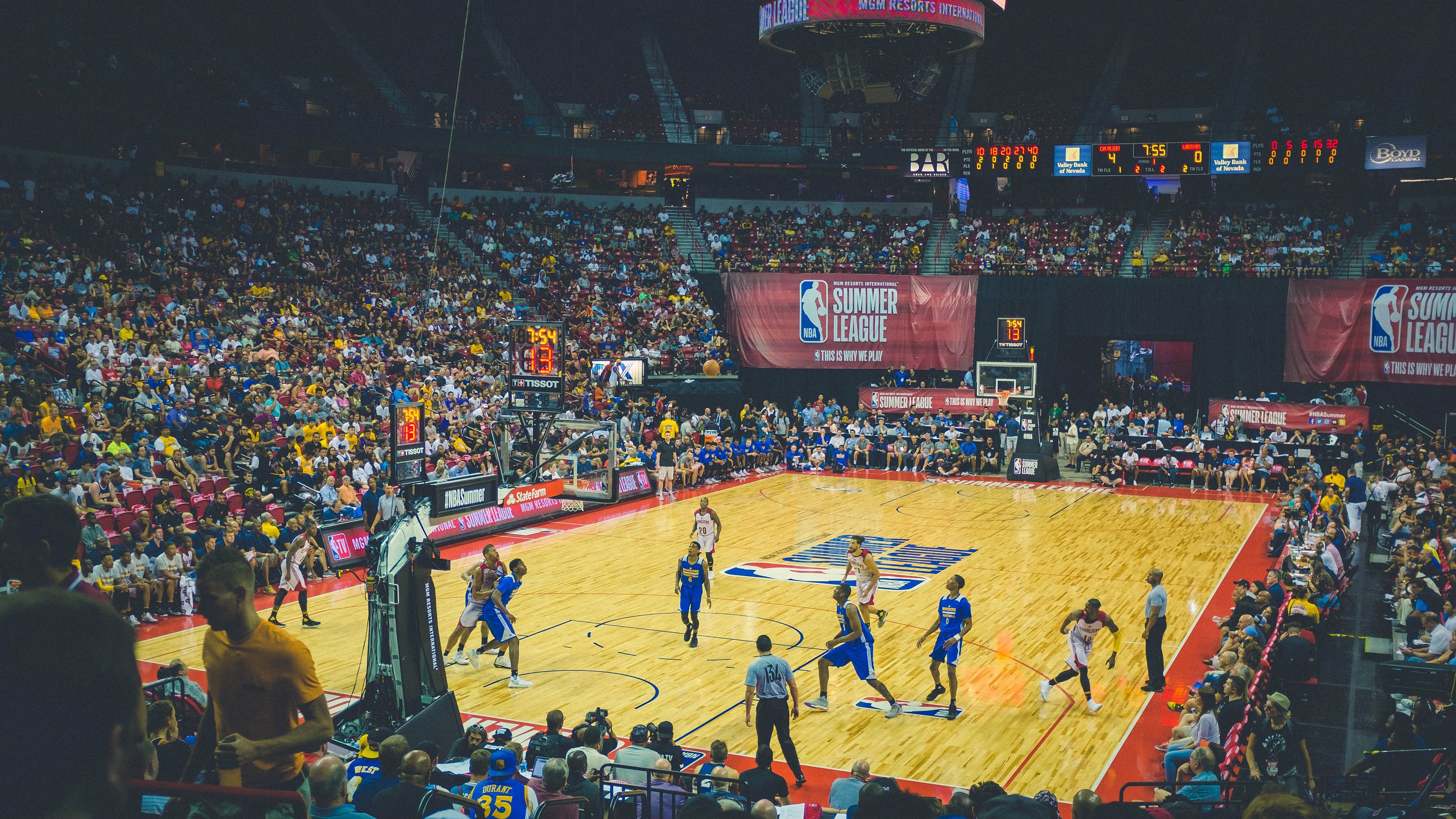 青少年篮球比赛强化防守反击训练提高比赛强度，青少年篮球训练现状及对策